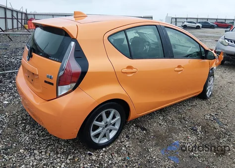 2015 Toyota Prius C Four из США, поврежденный, VIN JTDKDTB31F1089988